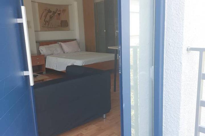Apartamento entero, Renovated Ensuite Studio by the Beach in Limasol, Chipre Sur