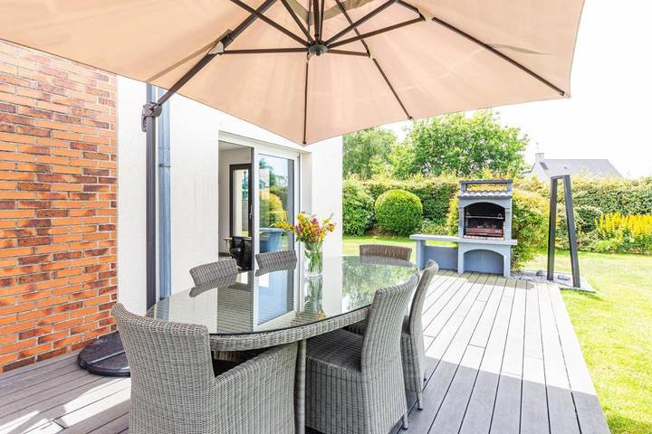 Location de vacances pour 8 personnes, avec terrasse et jardin à Saint-Jean-des-Champs - 4