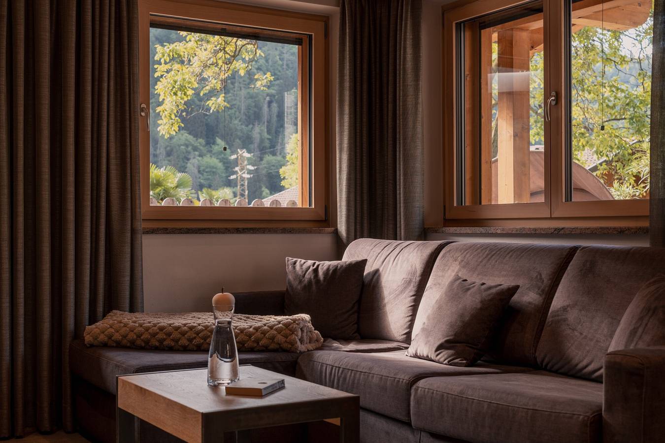 Chalet Azalee : Große Terrasse & Schlafmuscheln, Pool & Hot Tub für alle Gäste in Riffian, Passeiertal