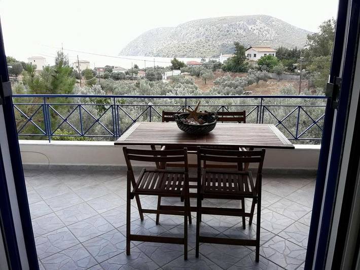 Ferienwohnung für 7 Personen, mit Balkon und Terrasse sowie Garten und Ausblick