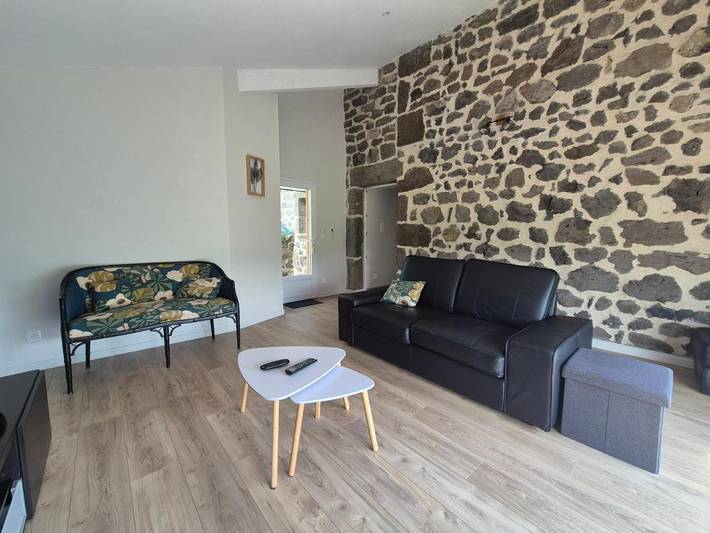 Location de vacances pour 4 personnes, avec vue et jardin à Polignac - 3