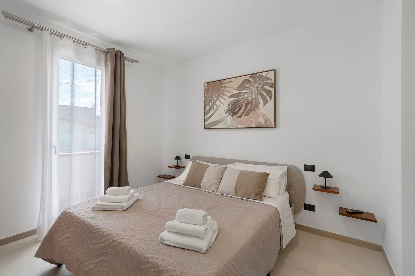 Room '2' with Balcony, Wi-Fi and Air Conditioning in Balestrate, Palermo Province