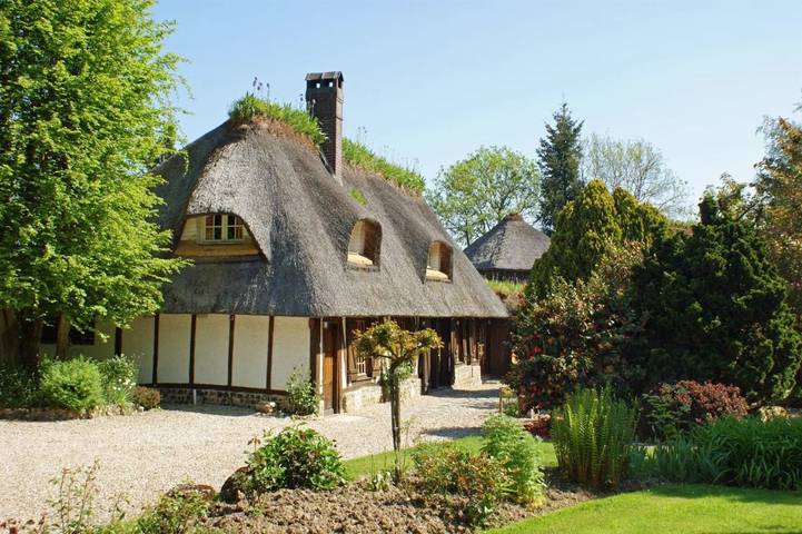 Hôtel pour 2 personnes, avec terrasse ainsi que jardin et piscine à Campigny