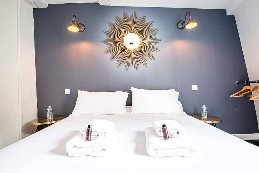 Ganze Wohnung, Apartment-Komfort-Nasszelle-Stadtblick-Le Cosy in Périgueux, Périgord Blanc