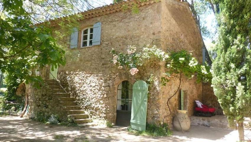Appartement de vacances pour 4 personnes, avec vue ainsi que piscine et terrasse