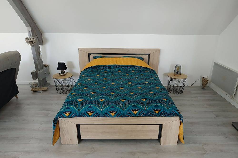 Appartement entier, Studio de 45 m² chez particulier avec un accès indépendant et un  parking privé in Giberville, Région de Caen