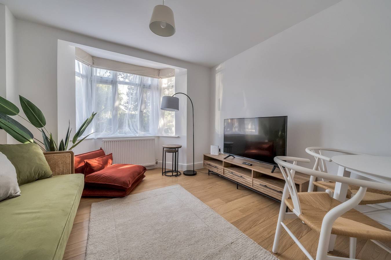Entire apartment, Stylish 2 Bed Apartment + Parking - Oxford - Pass the Keys in Risinghurst and Sandhills, Oxford