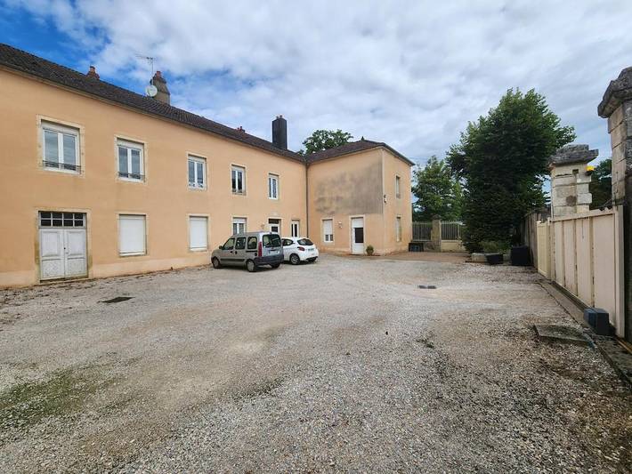 Gîte pour 4 personnes, avec jardin, animaux acceptés à Gray - 3