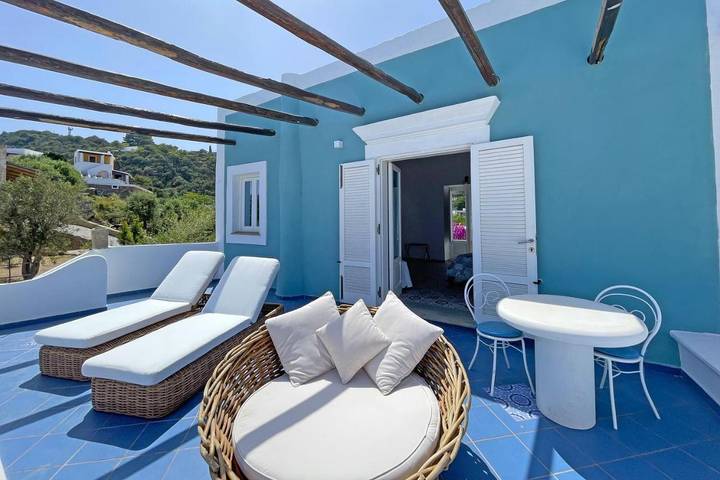 Ferienhaus für 5 Personen, mit Terrasse und Ausblick, mit Haustier auf den Liparische Inseln - 3