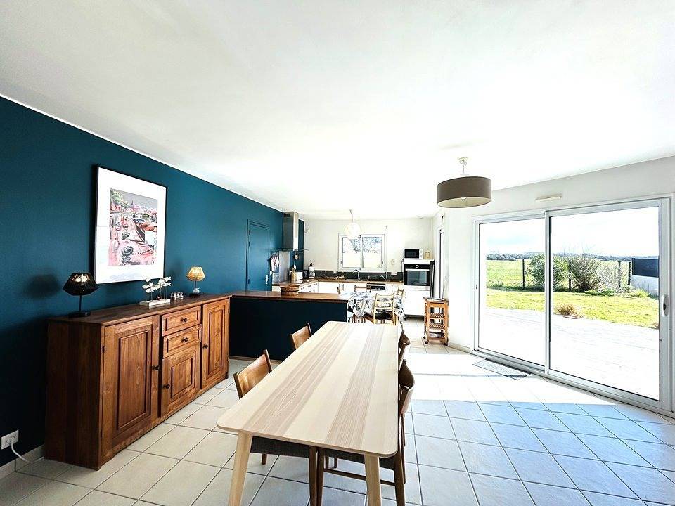 Appartement de vacances entier, Maison lumineuse pour 8 personnes proche plage du Fort-Bloqué - Wifi in Le Fort-Bloqué, Ploemeur