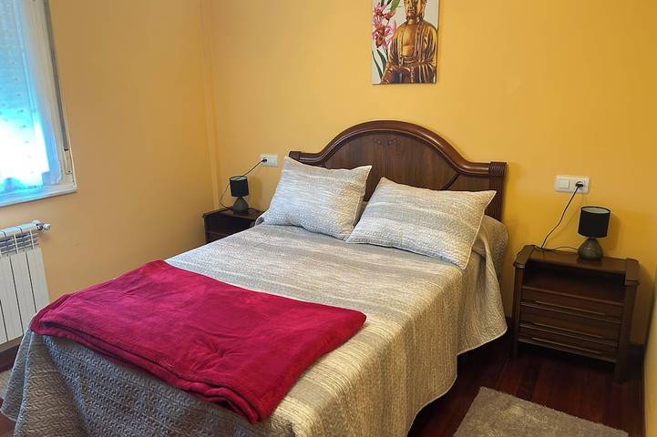 Family home with a garden: Beach, mountains, and pets welcome (Garage included) in El Franco, Côte Cantabrique