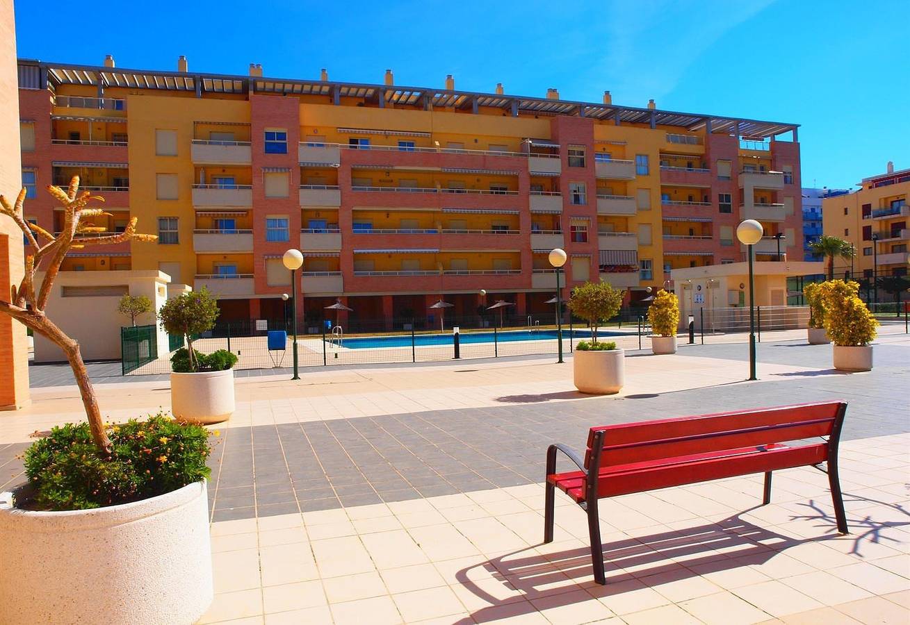 Entire apartment, "Lux Apartment Saisuda Near beach" with Shared Pool, Terrace & Wi-Fi in Torre del Mar, Costa del Sol