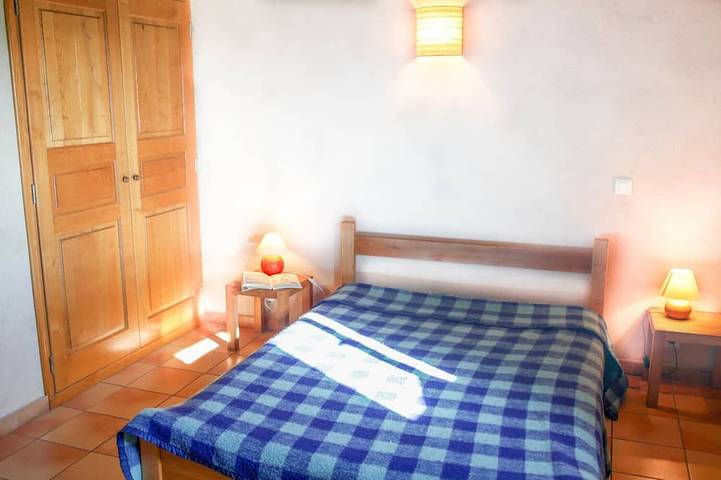 Location de vacances pour 5 personnes, avec jardin à Vebron - 2