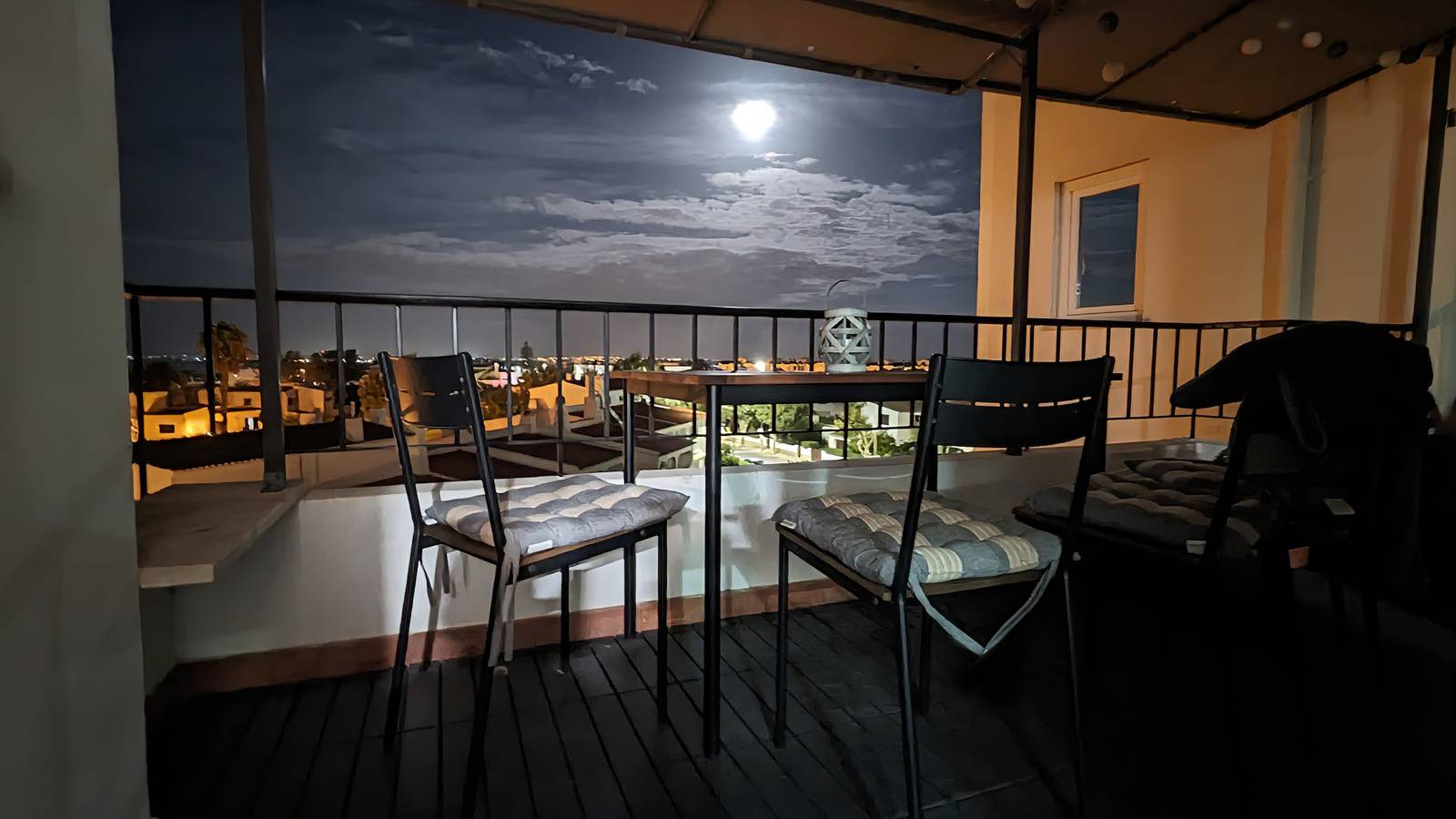 Apartamento entero, Lagood, eine moderne Traumwohnung mit Blick auf die Bucht von Lagos, für 2 in Santa Maria, Lagos