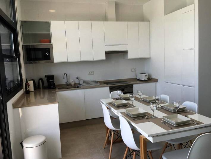 Casa rural para 6 personas, con terraza y vistas además de vistas al lago y piscina en Los Alcázares - 4