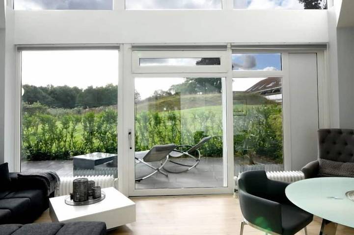 Ferienhaus für 5 Personen, mit Terrasse und Pool - 1