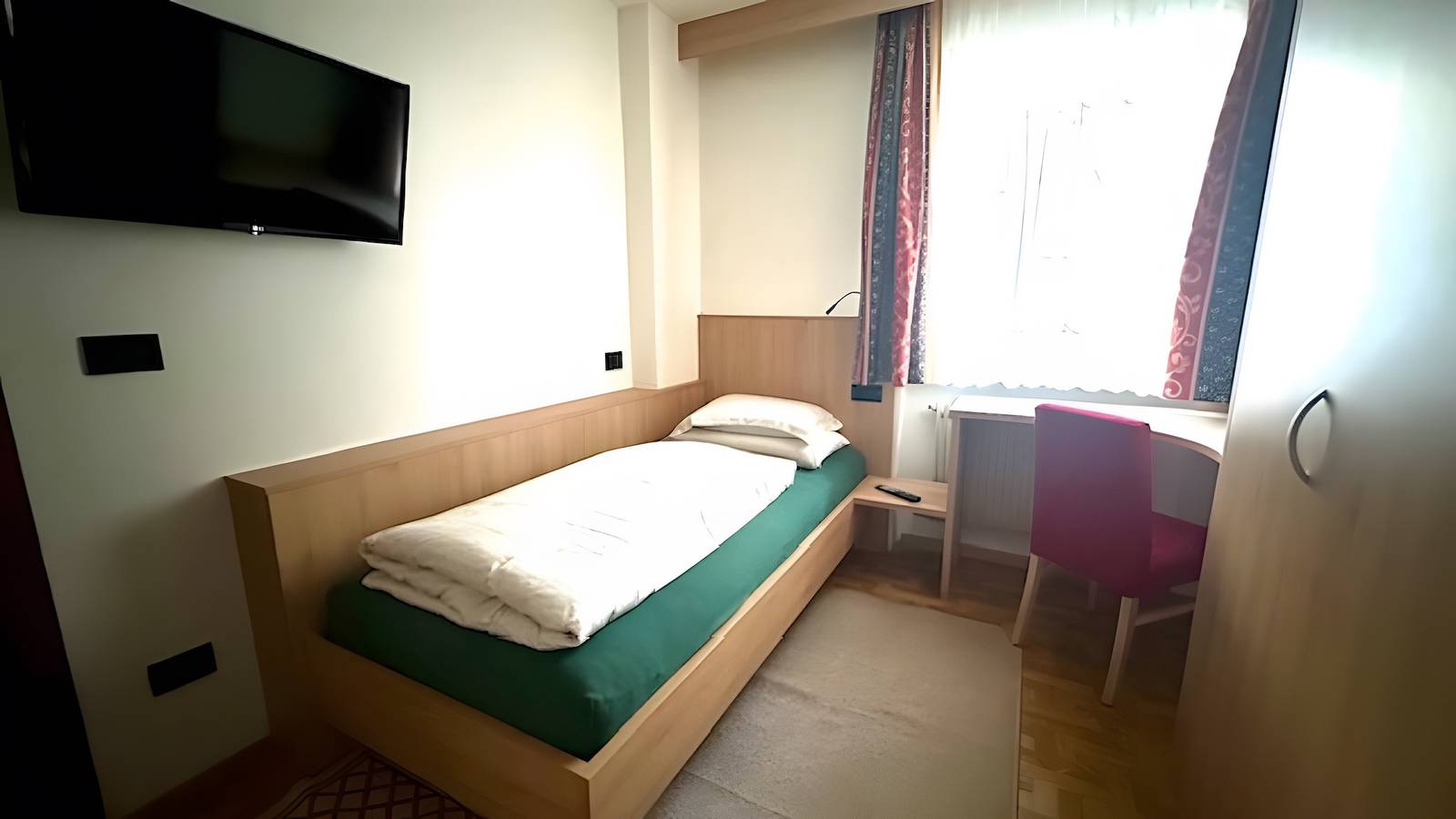 Apartamento entero, Apartamento cerca de las pistas de esquí con Wi-Fi, jardín y terraza in Colfosco, Corvara in Badia