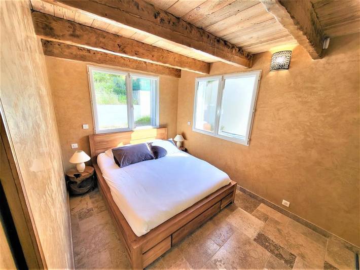 Location de vacances pour 8 personnes, avec balcon ainsi que piscine et jacuzzi à Peyroules - 4