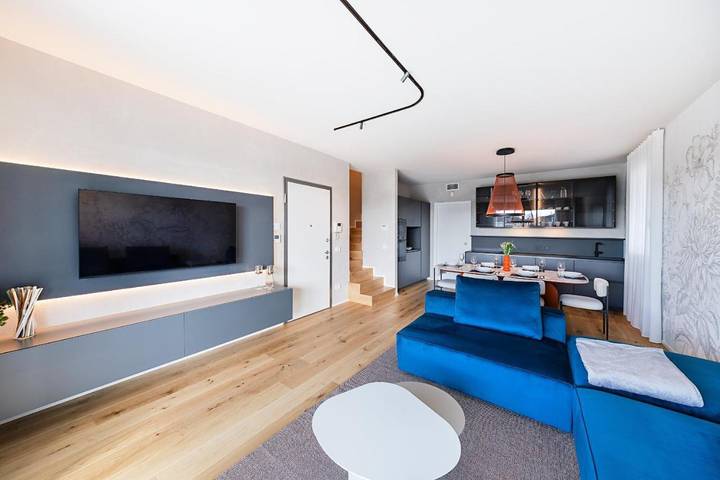 Villa pour 6 personnes, avec piscine ainsi que jardin et terrasse à Sirmione - 4