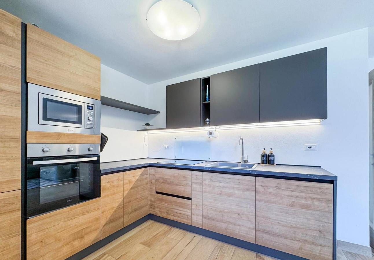 Ganze Wohnung, Apartment 'Cà Vermigliana' mit Seeblick, privater Terrasse und Wlan in Fraviano, Vermiglio