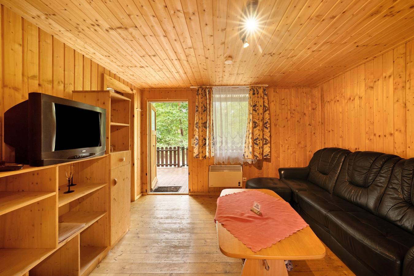 Bungalow '34 - Kimbucht' mit privater Terrasse und gemeinsamem Garten in Waldhufen, Oberlausitz-Niederschlesien