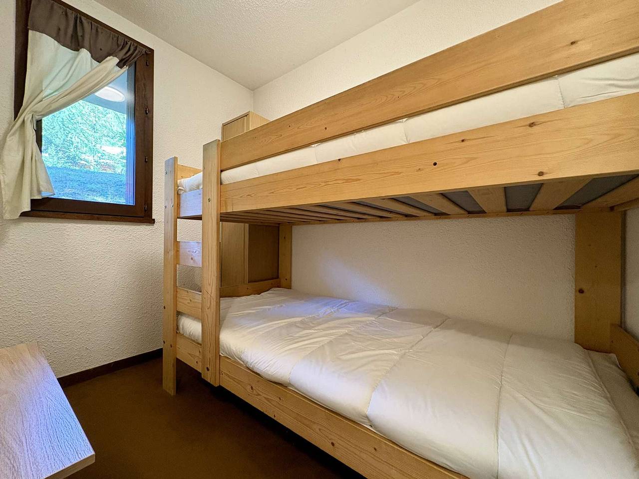 Appartement entier, Appartement spacieux avec jardin privatif - 6 pers. in Le Monêtier-les-Bains, Serre Chevalier