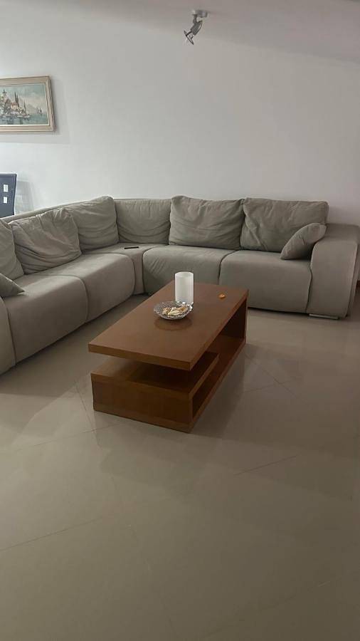 Chambre d’hôte pour 6 personnes, avec vue et balcon dans Praia - 4