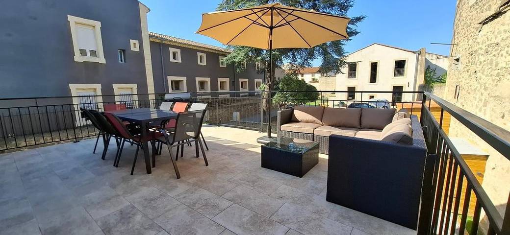 Location de vacances pour 6 personnes, avec piscine et jardin à Montblanc - 4