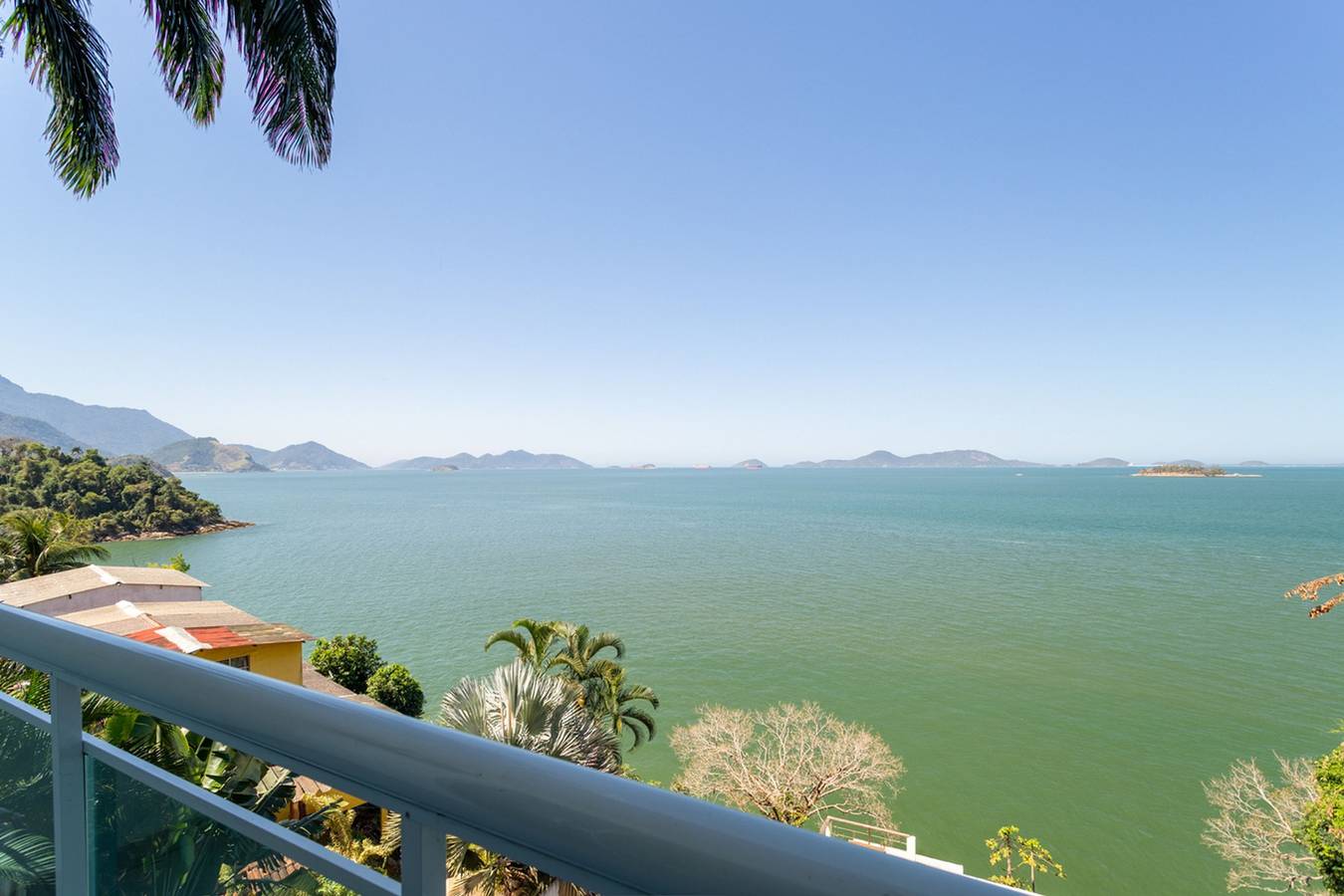 Entire apartment, Estúdio 6 - Vista Incrível em Espaço Aconchegante in Mangaratiba, Costa Verde (Rio de Janeiro)