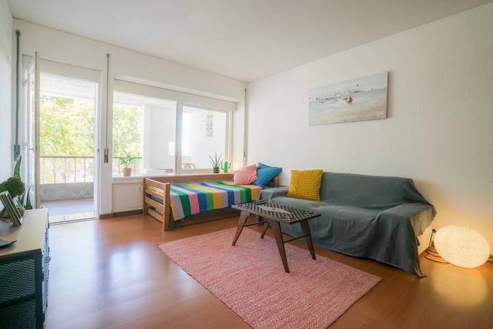 Ganze Wohnung, Ferienwohnung 'Carcavelos Praia' mit privater Terrasse, Balkon und Wlan in Carcavelos e Parede, Costa de Lisboa