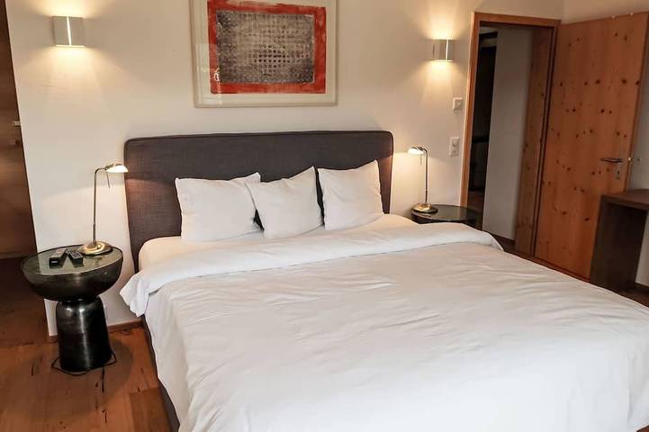 Chalet für 8 Personen, mit Sauna und Pool sowie Balkon in Laax - 3