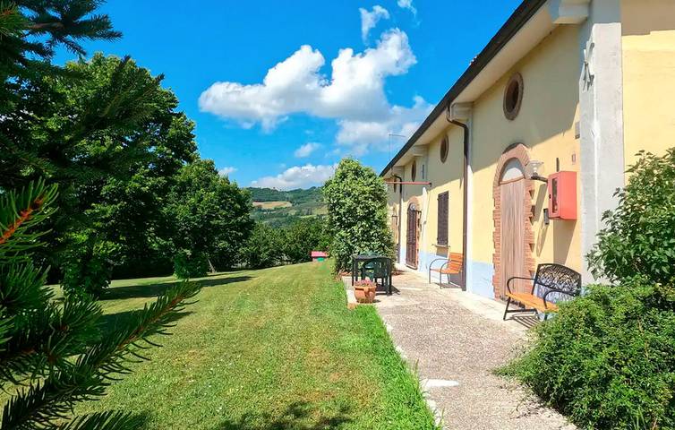 Zephyr Villa: Piscina, Aparcamiento, Jardín y Cocina in Nocera Umbra, Provincia de Perugia