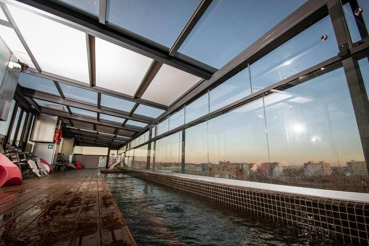 Hotel für 2 Personen, mit Pool und Balkon in Madrid