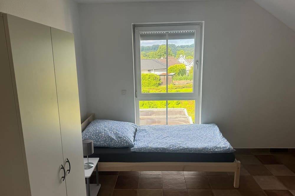 Ganze Wohnung, Monteurwohnung für 7 Personen in Windeck in Windeck, Windecker-Ländchen