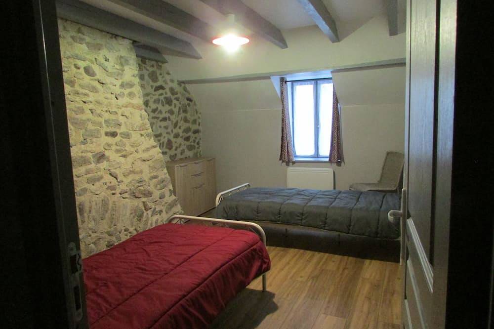 Country home in Montboudif, Regionaler Naturpark Volcans d'Auvergne