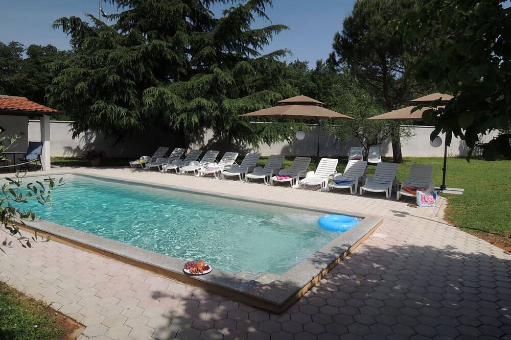 Appartamento vacanze a Vrvari a partire da 125€ a notte