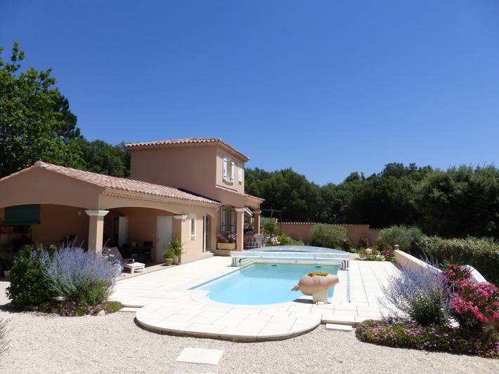 Gîte pour 4 personnes, avec sauna et piscine