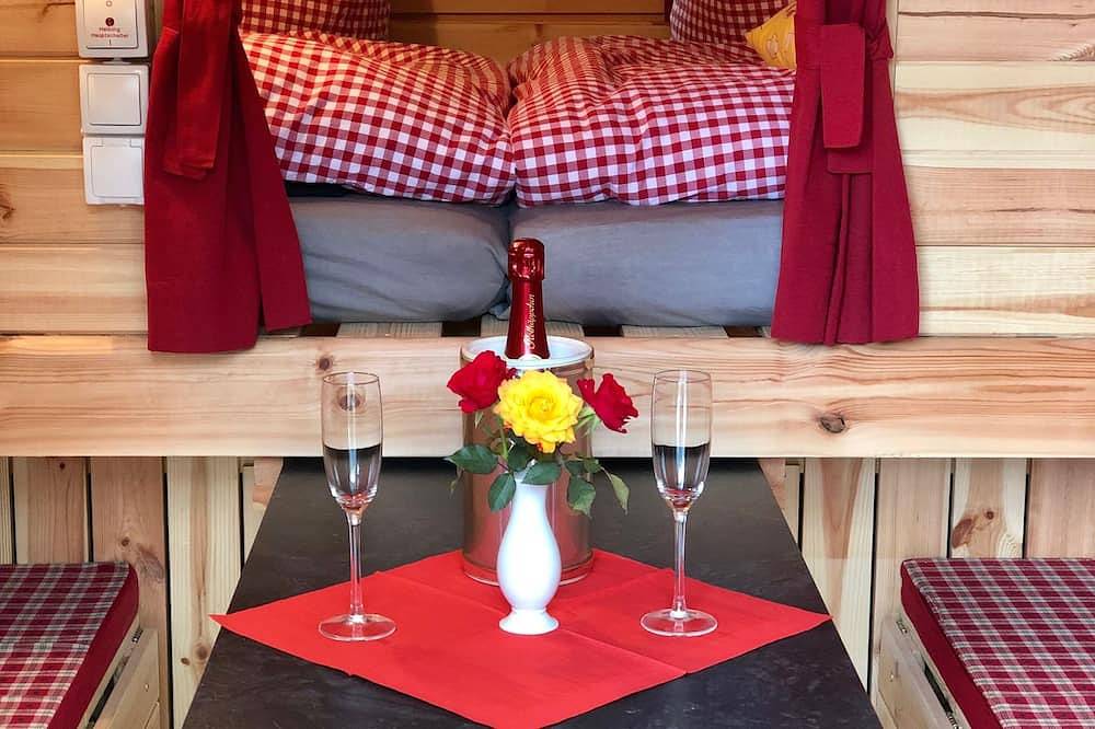 Gemütliches Campingfass Seerose in Sangerhausen, Harzvorland