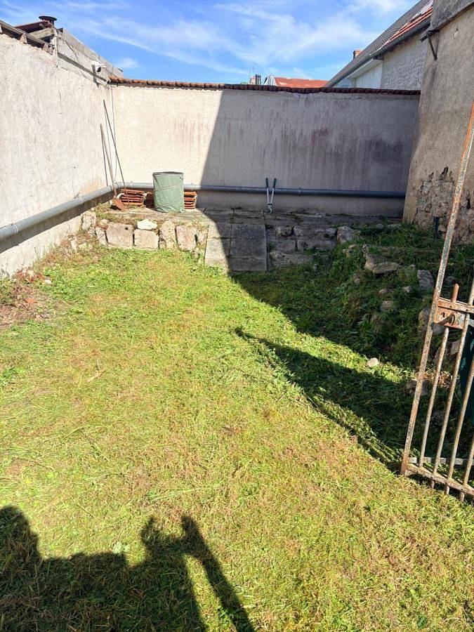 Location de vacances pour 4 personnes, avec terrasse à Josnes - 3