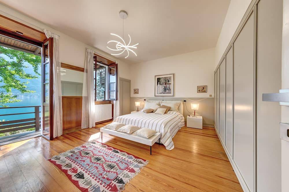 Villa mit Garten vor dem See in Vassena, Oliveto Lario