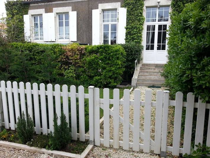 Gîte pour 6 personnes, avec jardin, animaux acceptés à Champagné-les-Marais