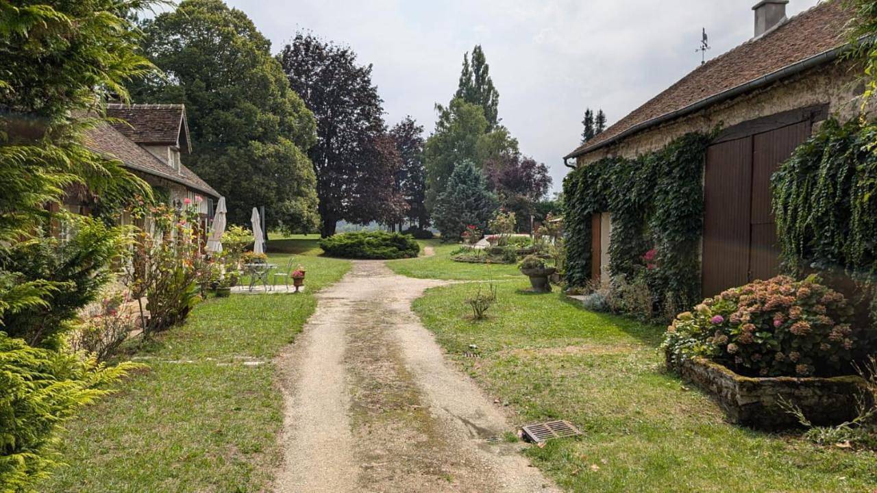 Pause de bonheur à la campagne in Mareau-aux-Bois, Région de Pithiviers
