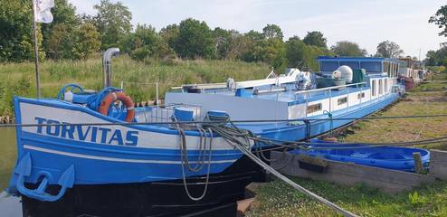 Bateau pour 6 personnes, avec vue et terrasse dans Hauts-de-France