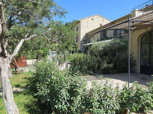 Seven-Bedroom House in Lafare, Vaucluse