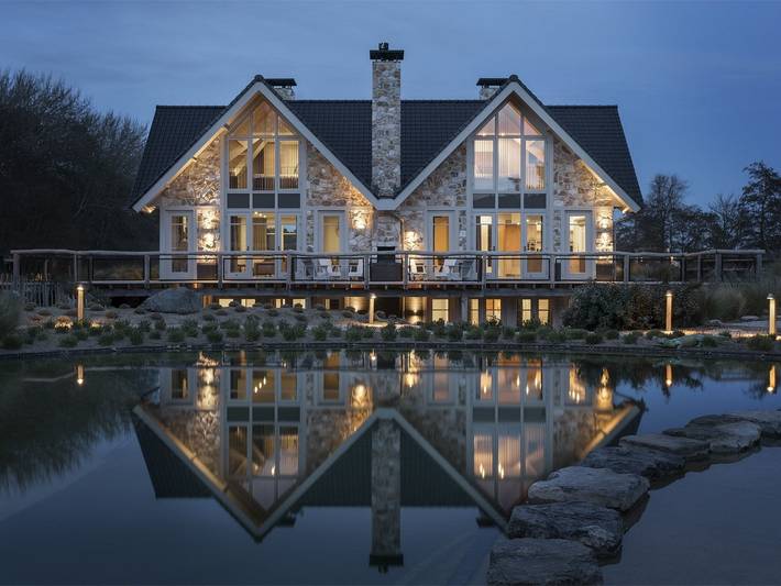 Vakantiehuis voor 18 personen, with tuin and sauna as well as zwembad, met huisdier in Noordwijk