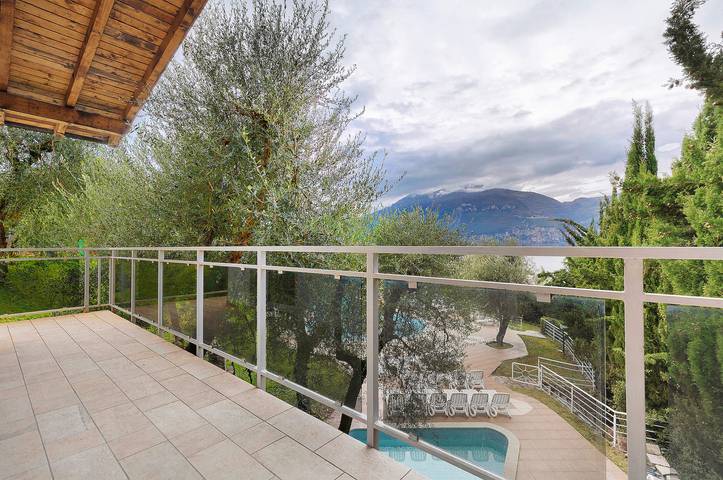 Gîte pour 4 personnes, avec vue sur le lac et jardin à Brenzone - 2