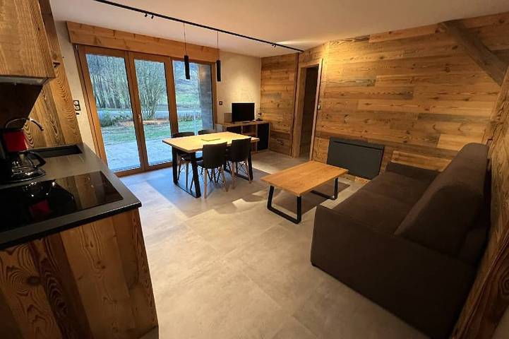 Maison de vacances pour 4 personnes, avec jardin et sauna ainsi que piscine et jacuzzi dans les Vosges