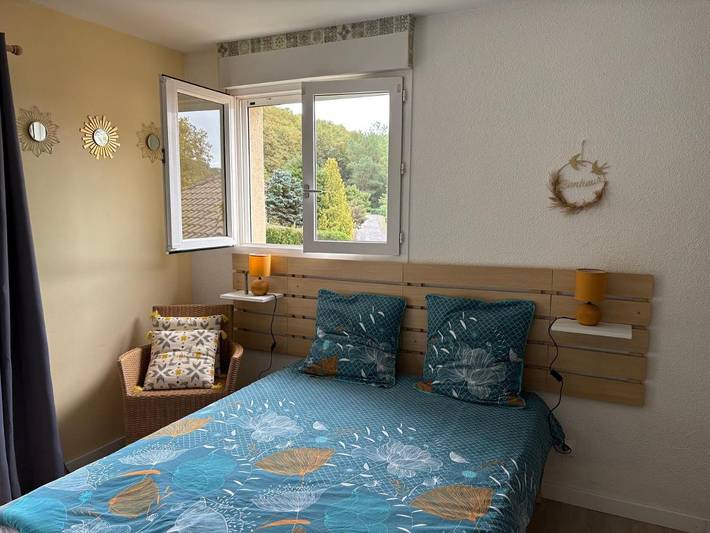 Gîte pour 2 personnes, avec vue ainsi que terrasse et sauna, animaux acceptés à Eugénie-les-Bains - 3