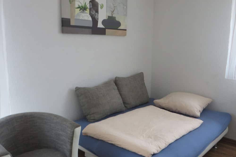Ganze Wohnung, Ferienwohnung, 60qm, Terrasse, 2 Schlafzimmer, max. 5 Personen in Erbach (Baden-Württemberg), Alb-Donau-Kreis