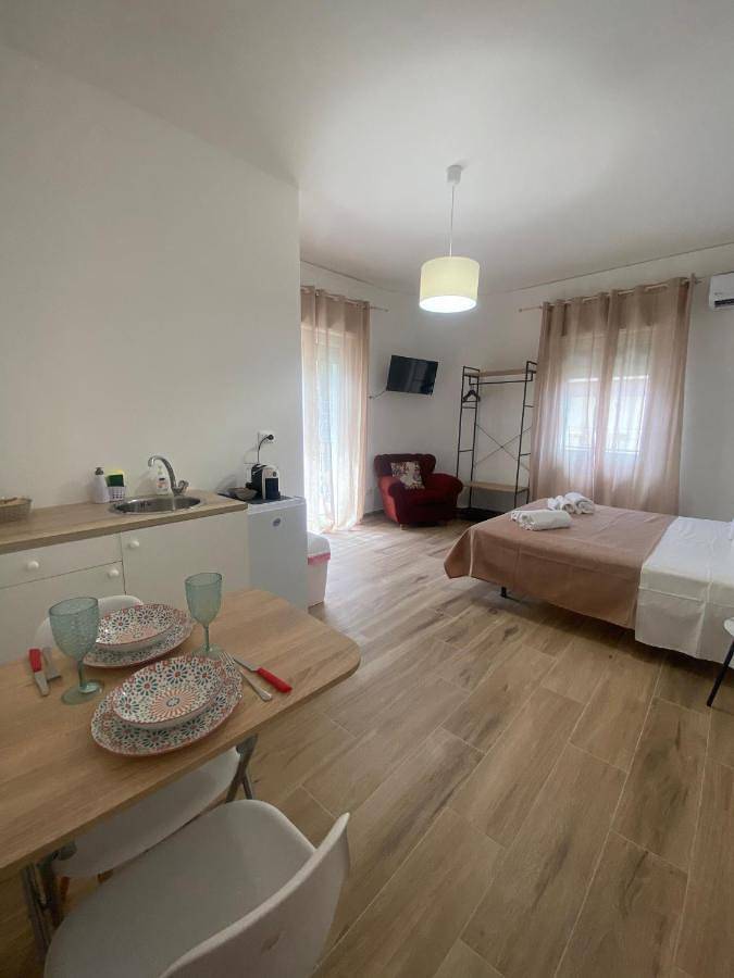 Double Room with Private Bathroom in Isola delle Femmine, Provincia di Palermo